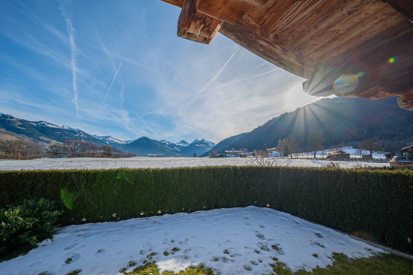 Ground floor apartment with panoramic view and garden