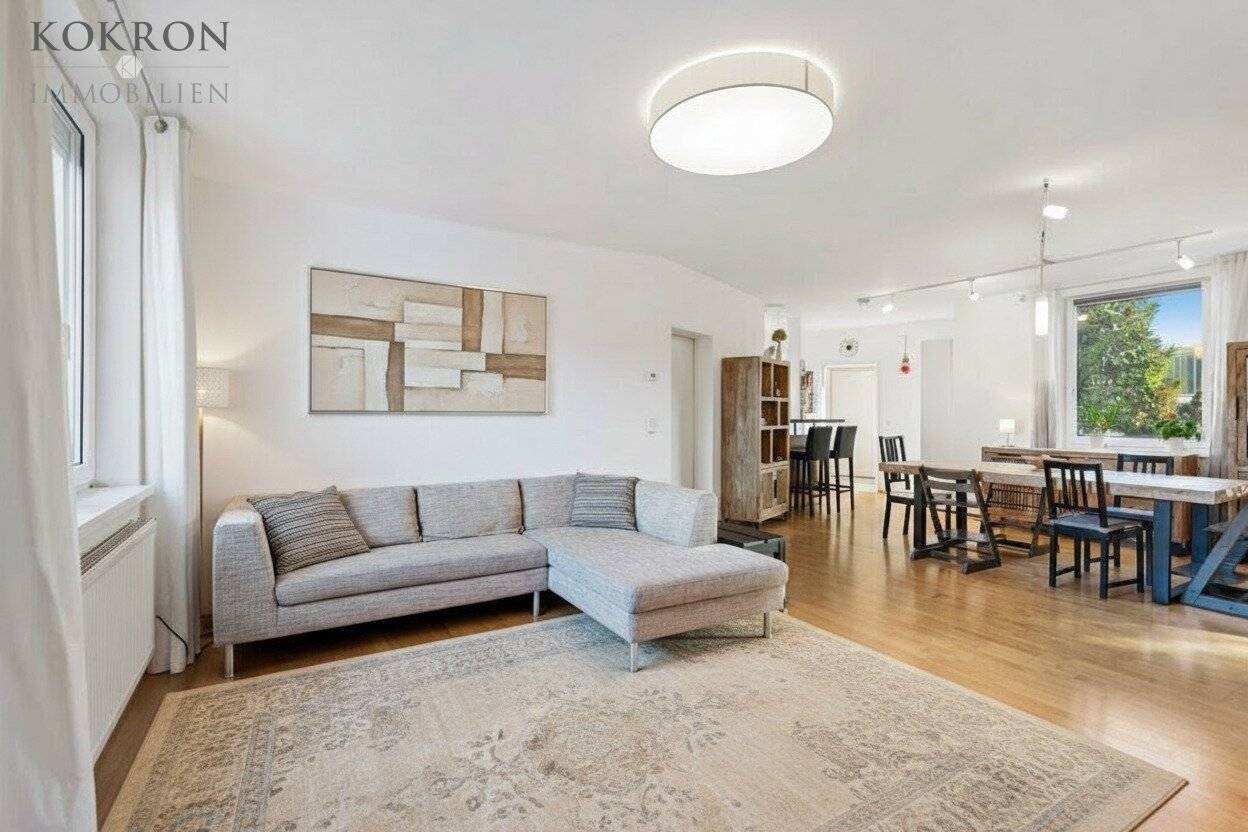 Double Income no Kids - lots of space for living, working, yoga,....,
