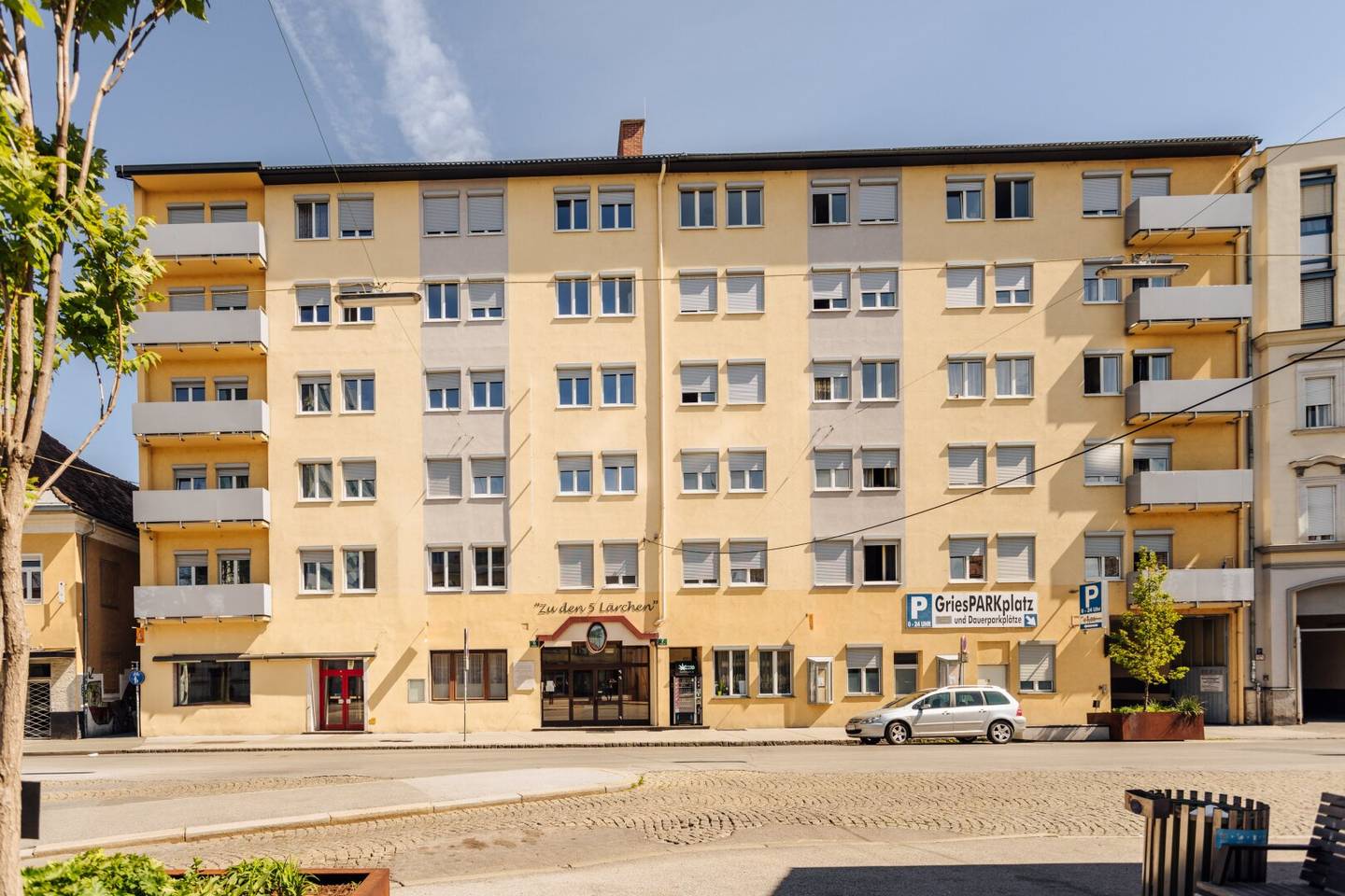 Ideal 2-person flatshare in quiet courtyard location for rent Top 134