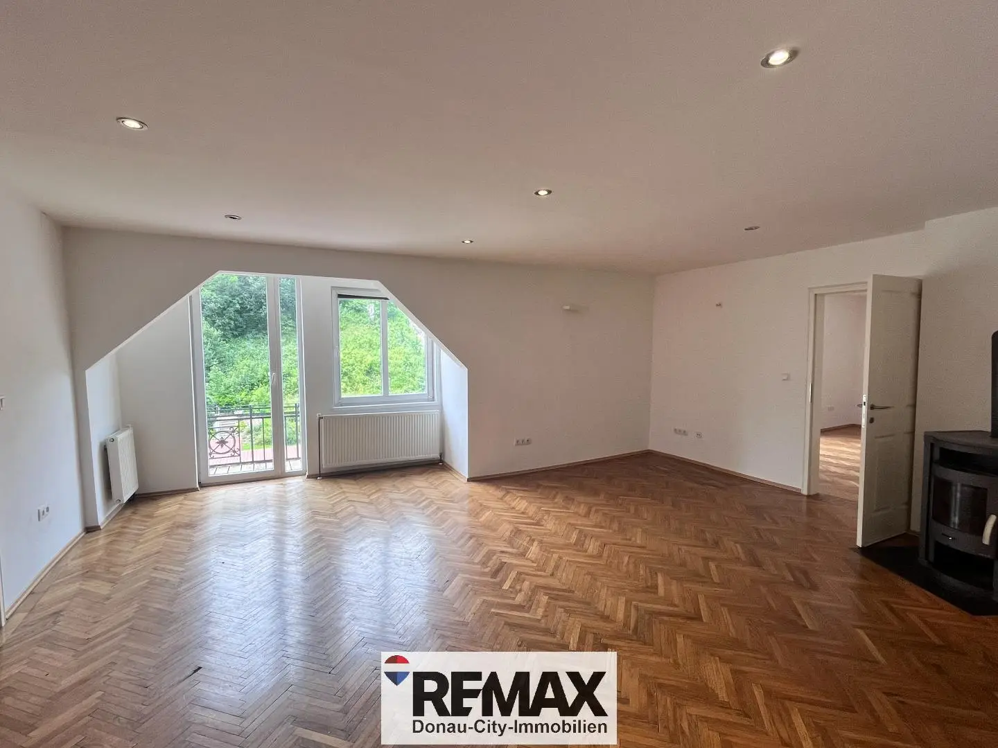 Apartment in Pressbaum on the forest edge with balcony