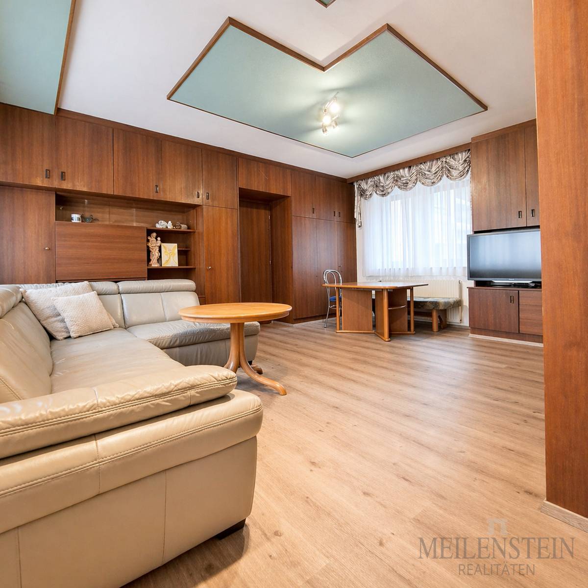 Apartment central location generous terrace in a mixed use building