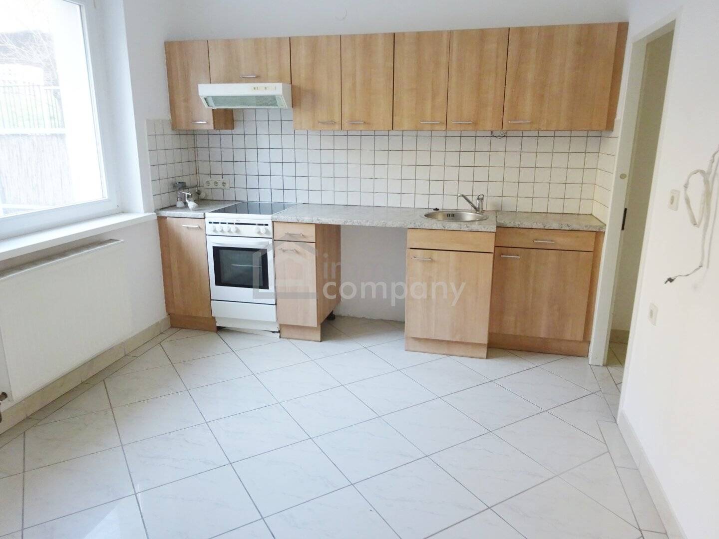 Apartment with terrace near metropolis bright