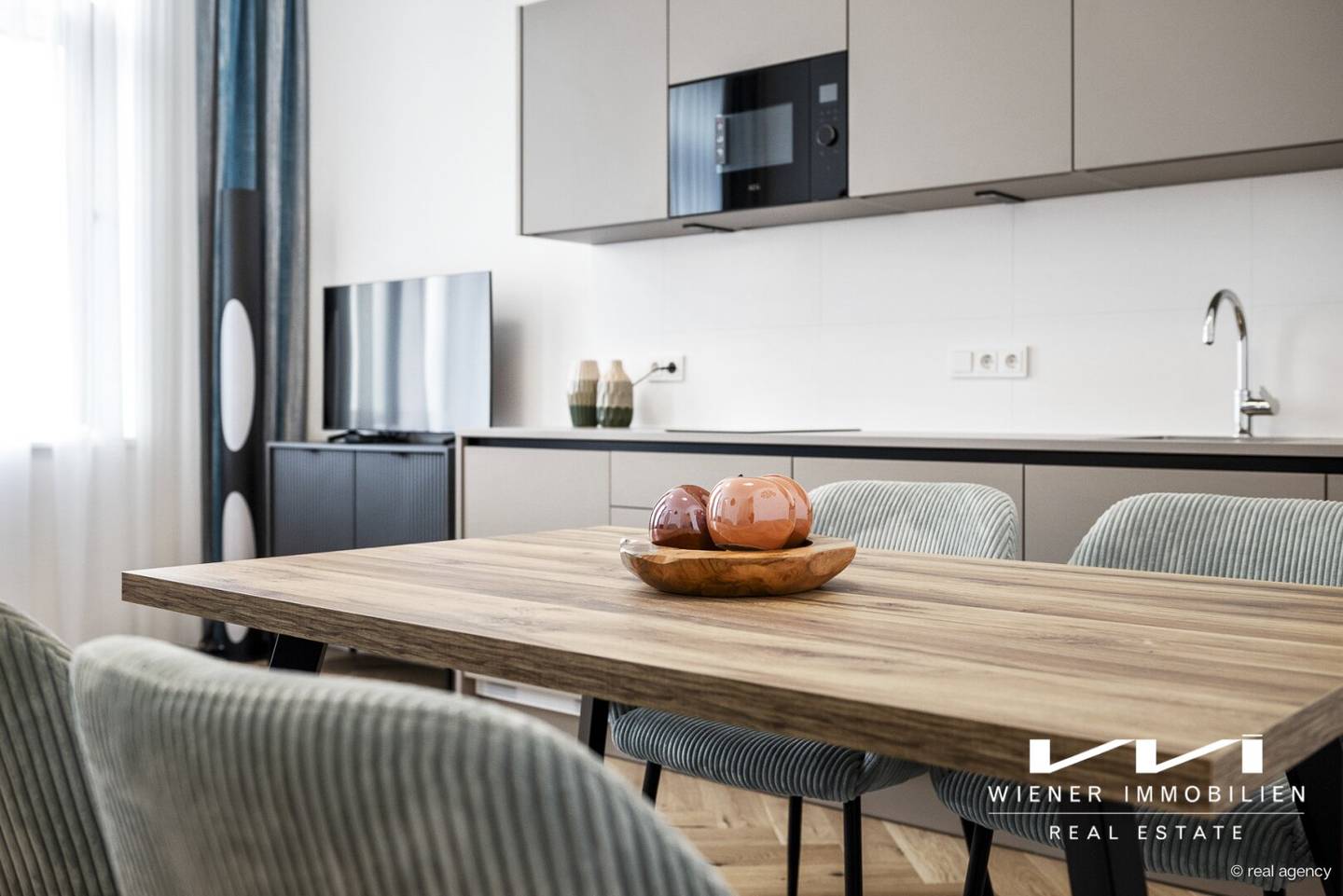 Ground floor apartment modernized with built in kitchen