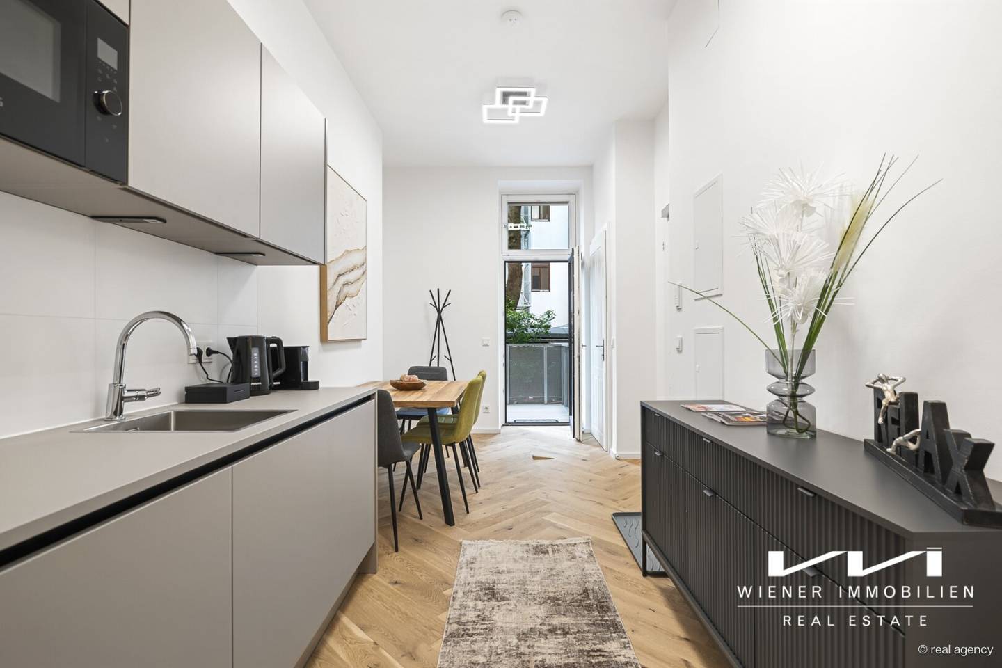Wohnung with terrace in a quiet courtyard