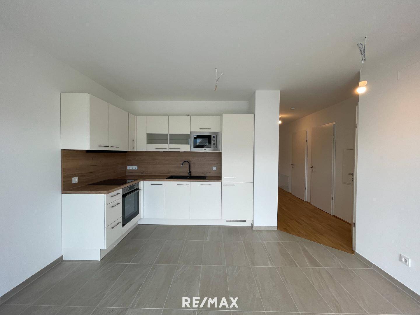 Apartment with lake view and terrace Wörthersee