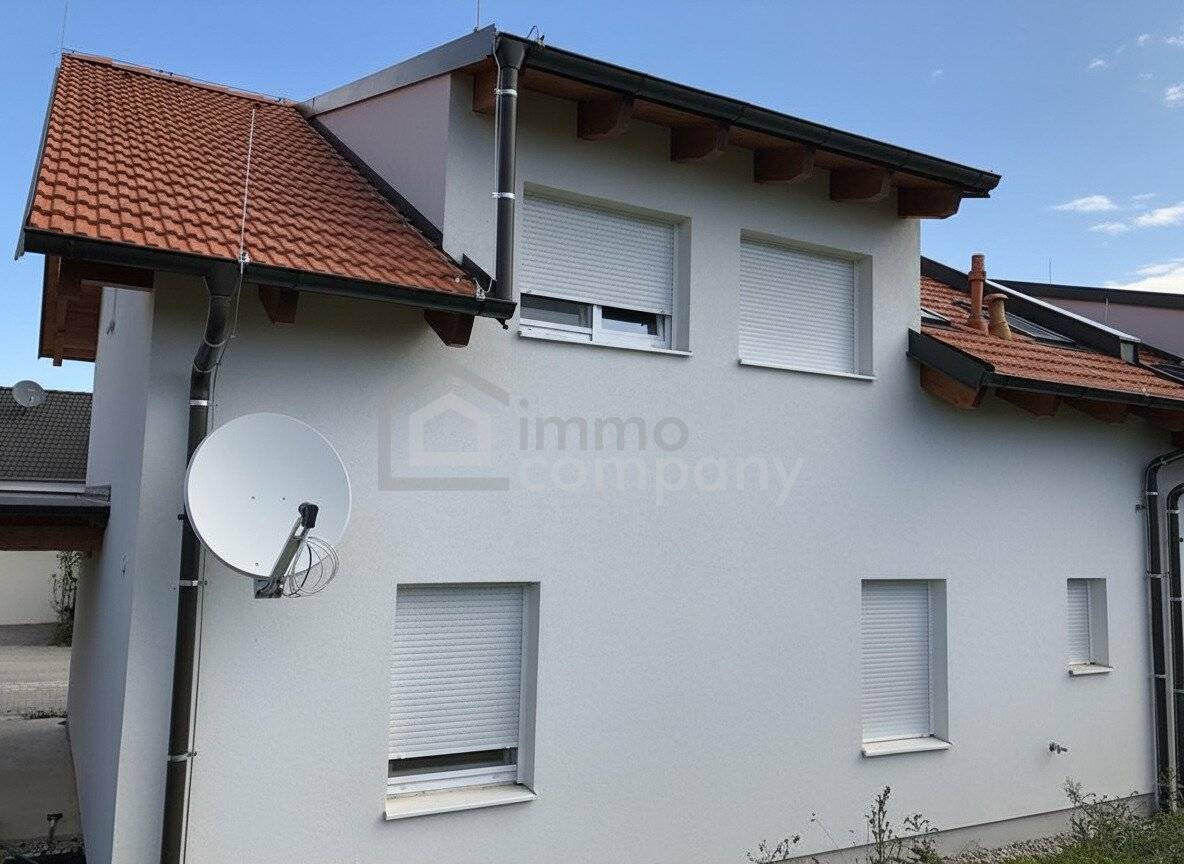 Neuwertige Doppelhaushälfte in Haschendorf – Ihr Traumhaus mit Garten und Balkon!