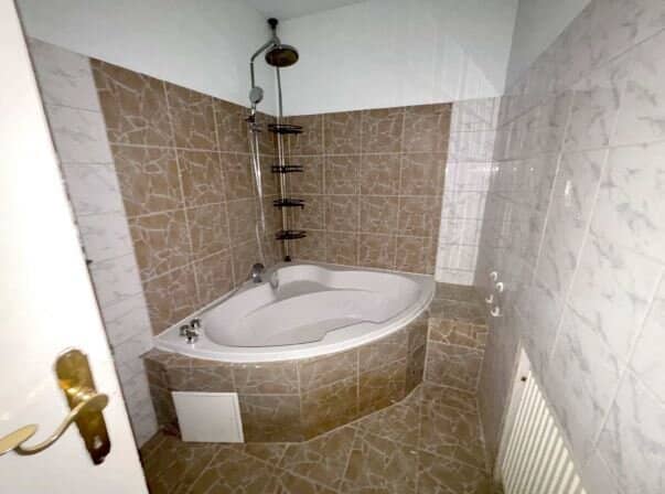 Wohnung mit Balkon und Stellplatz inklusive