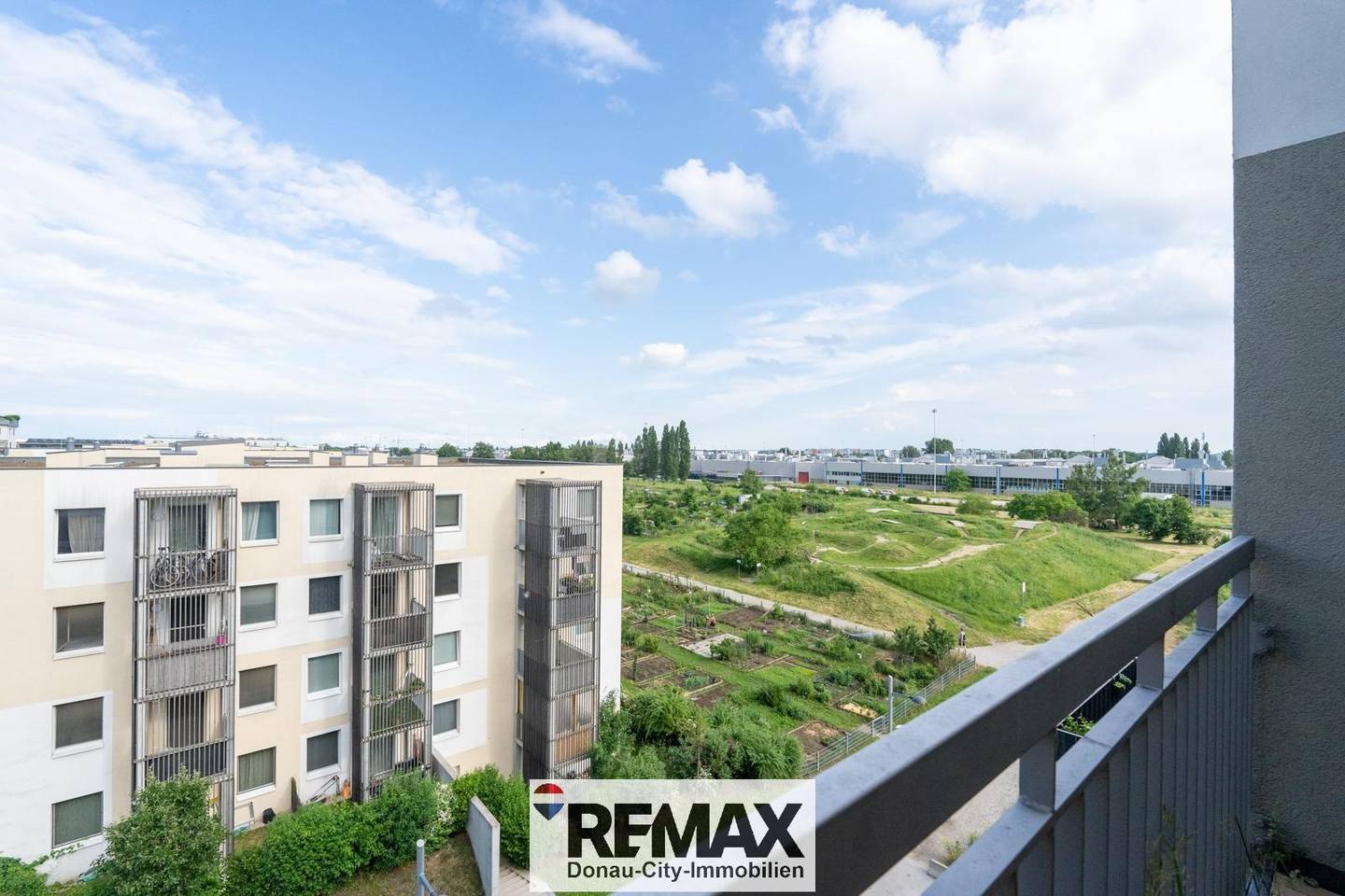 Wohnung near U2 Seestadt with balcony in a modern complex