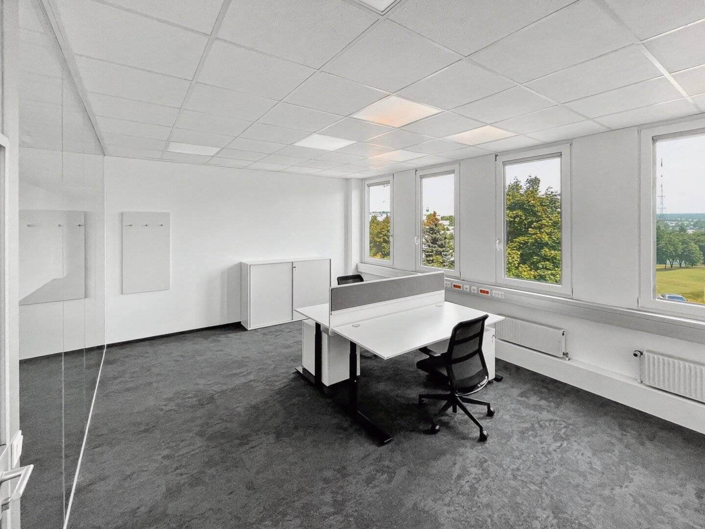 Flexible office spaces with top transport connections in Strebersdorf