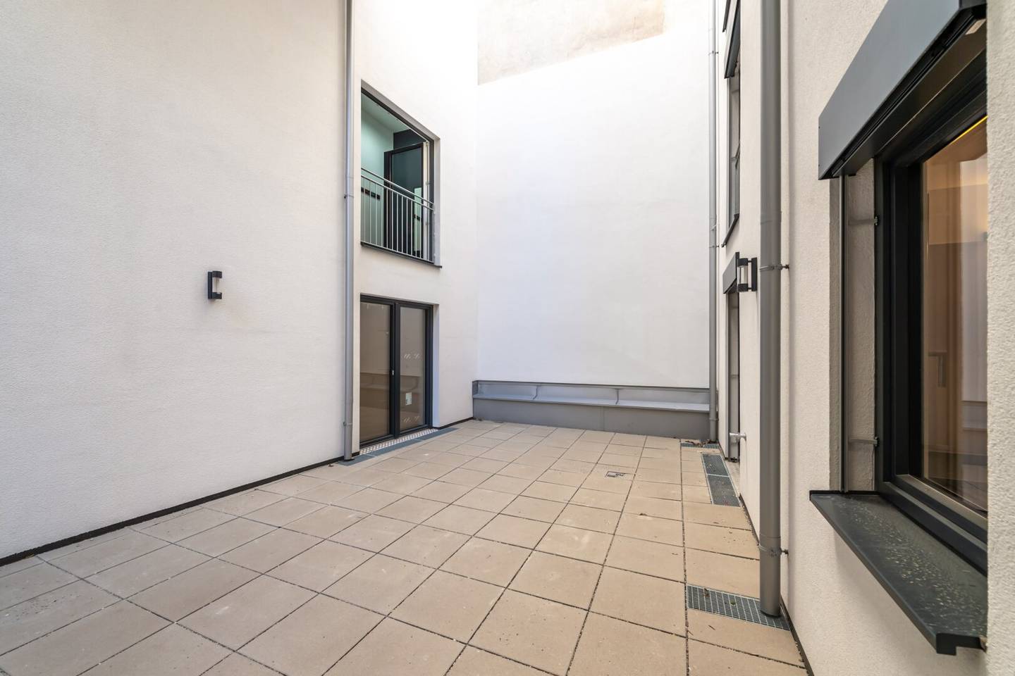 New build apartment Loggia near Haus des Meeres