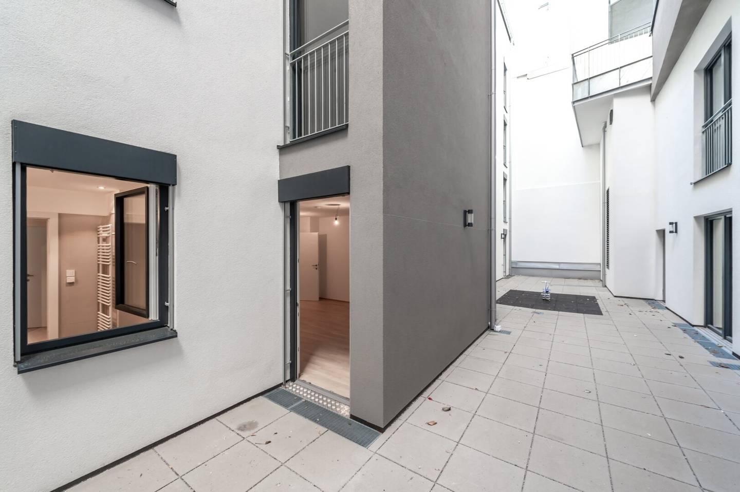New build apartment Loggia near Haus des Meeres