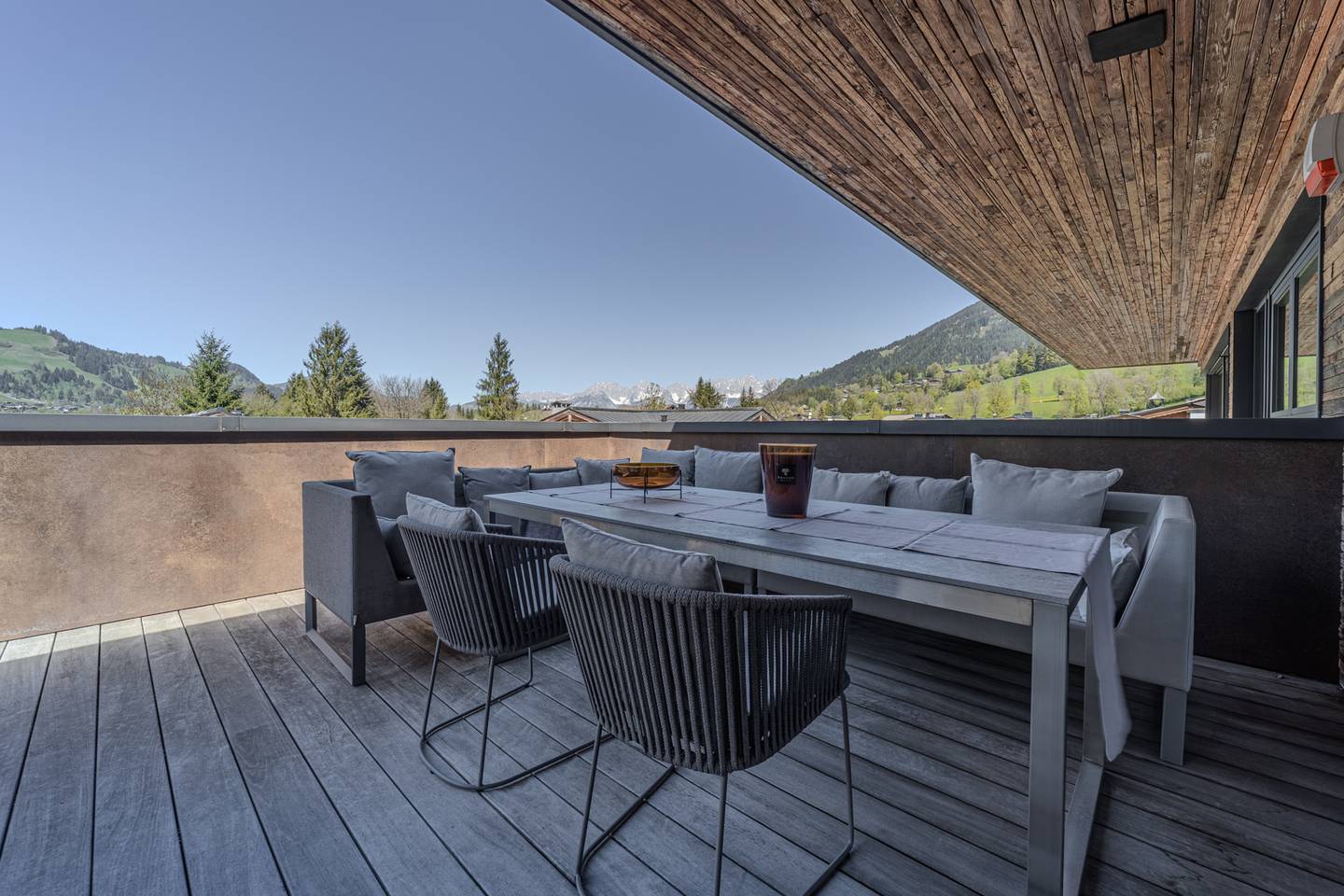 Penthouse with 360 Degree Panorama