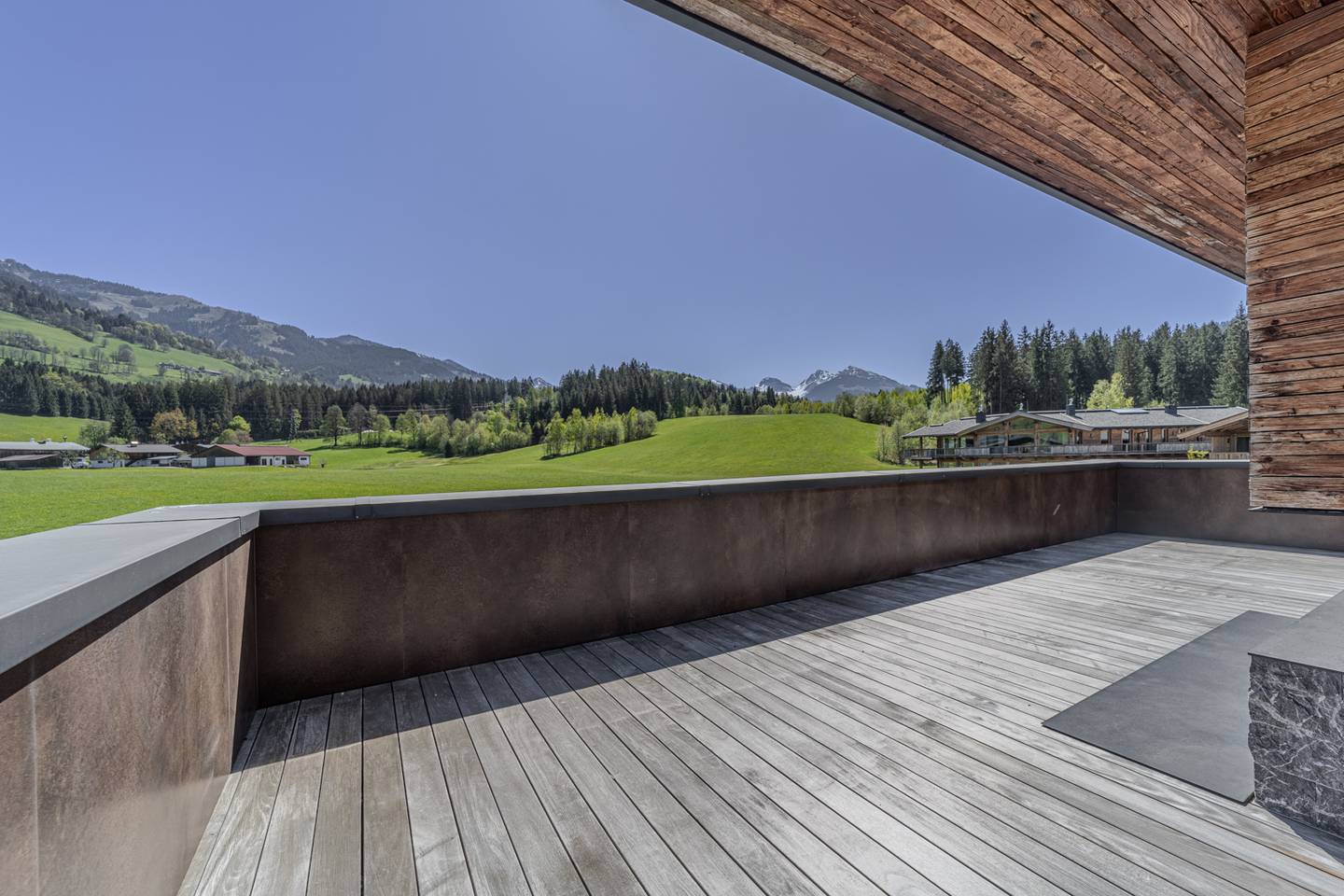 Penthouse with 360 Degree Panorama