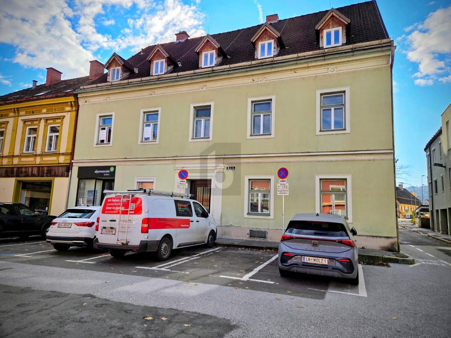 Anlegerwohnung mit Vermietungspotenzial und Stellplätzen
