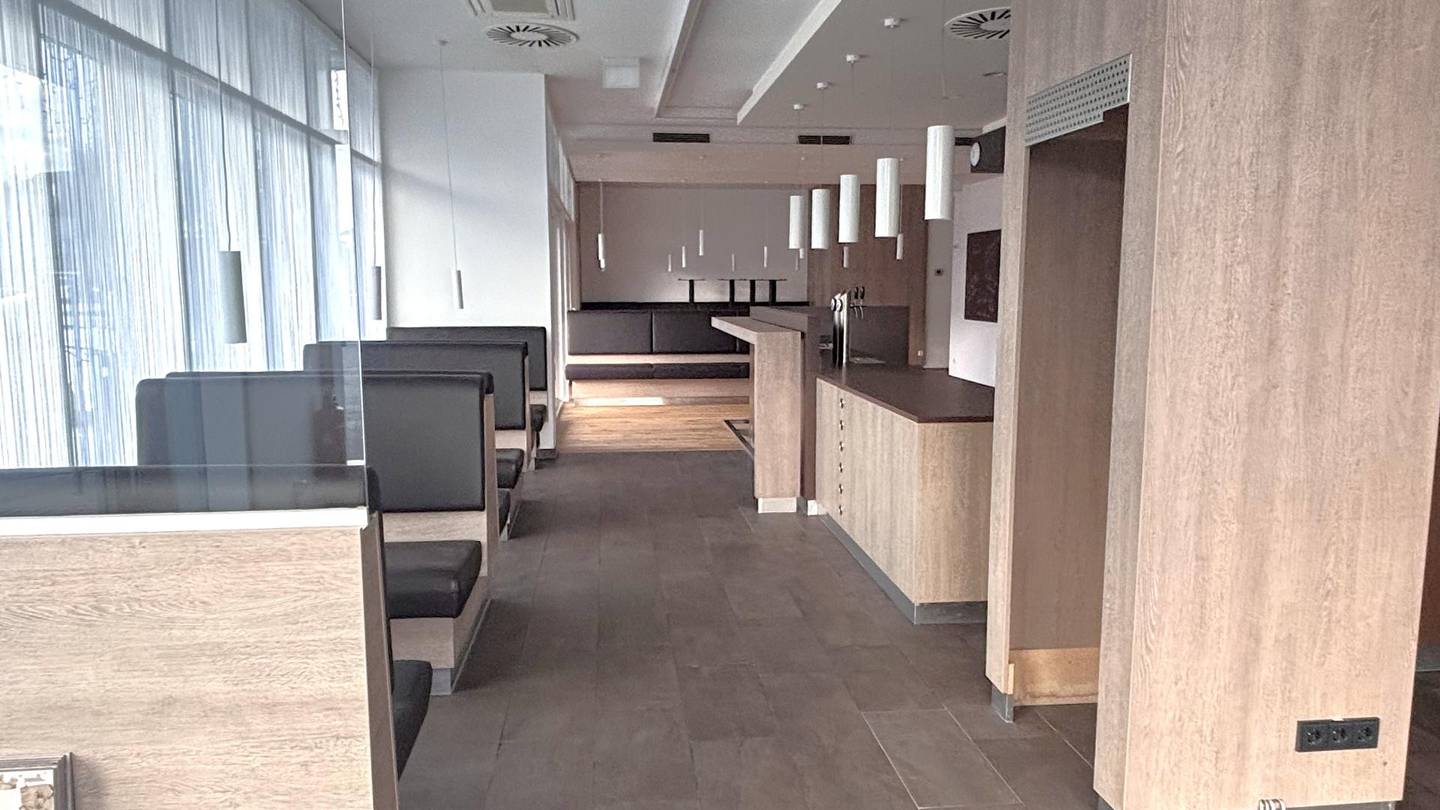 Café/Bistro/Büro/Praxis/Verkaufsladen in frequentierter Lage
