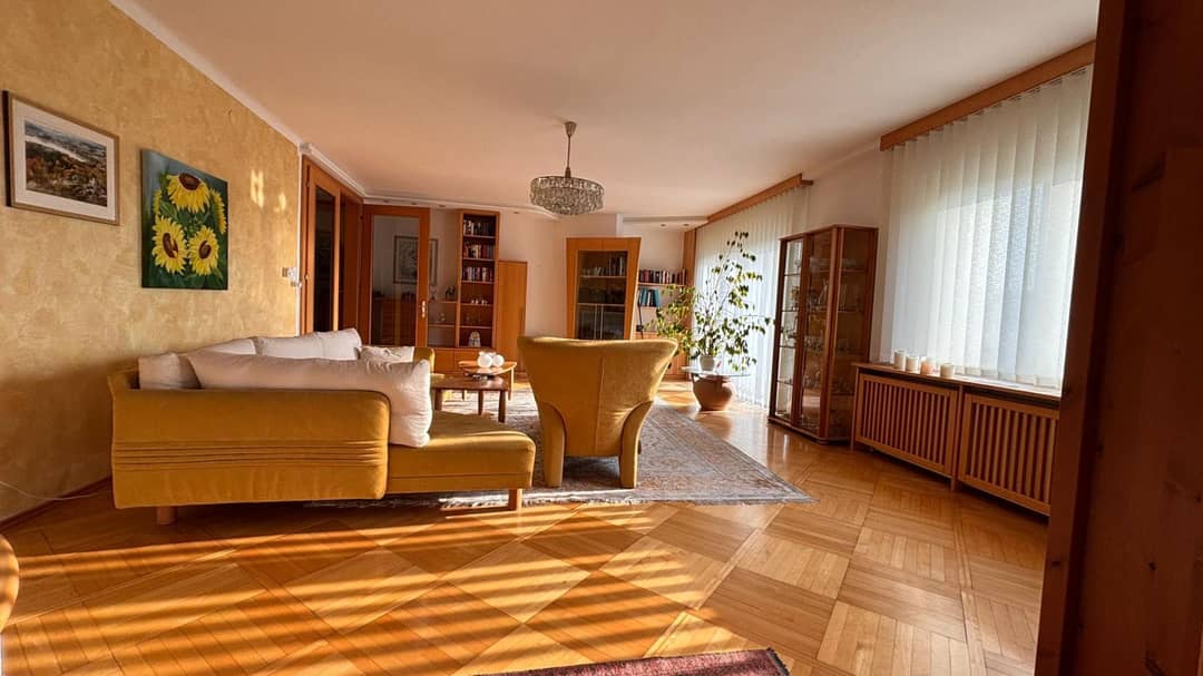 Apartment with spacious terrace and private entrance