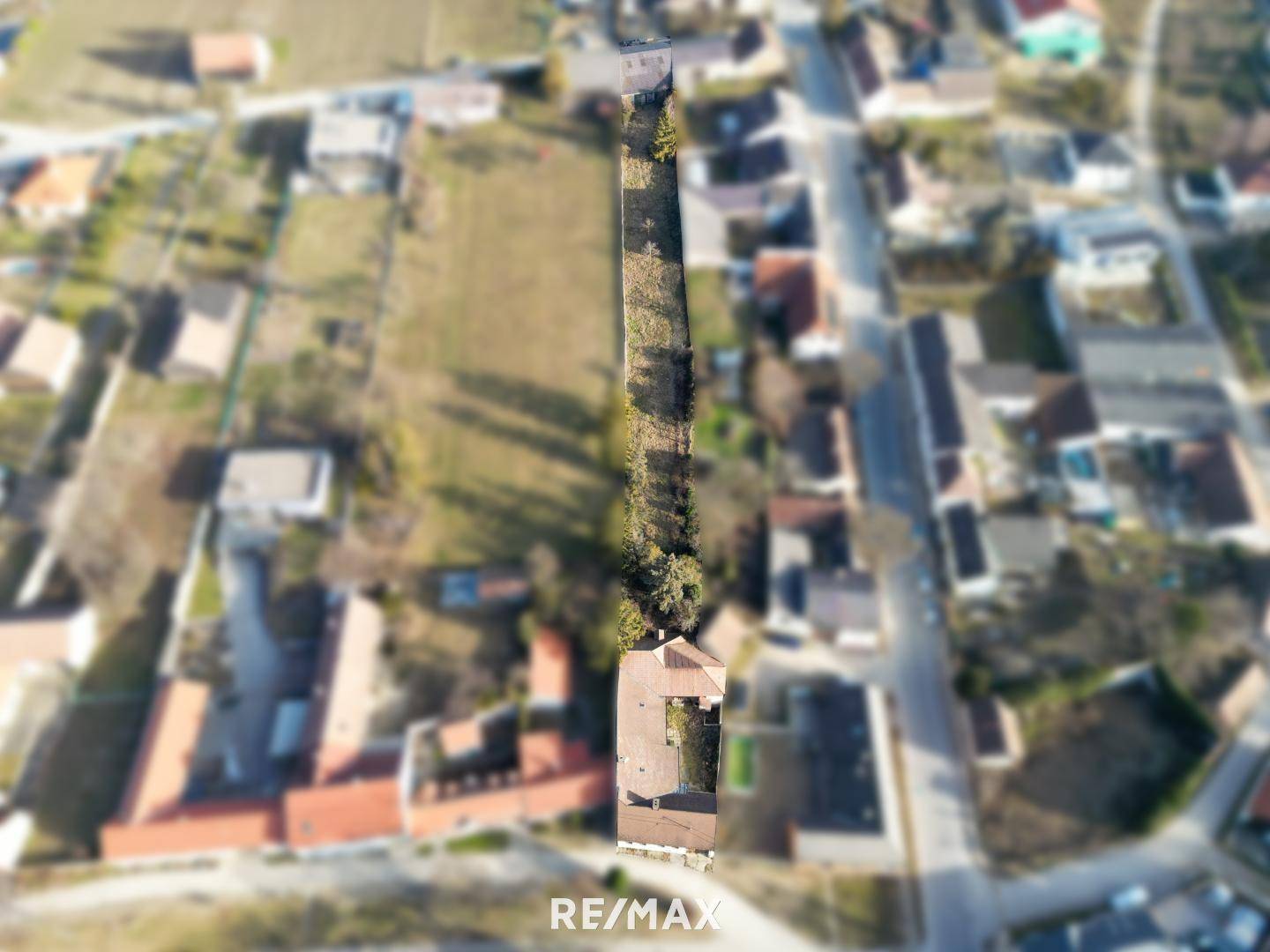 Apartment in rural setting large plot potential