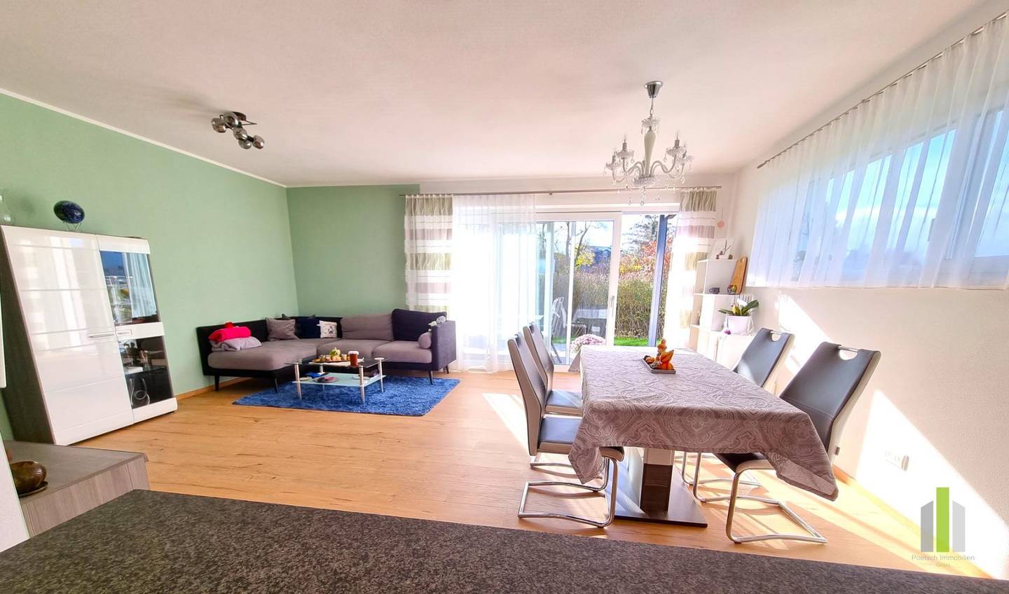 Moderne Neubau-Doppelhaushälften in Oberndorf bei Salzburg mit Carport