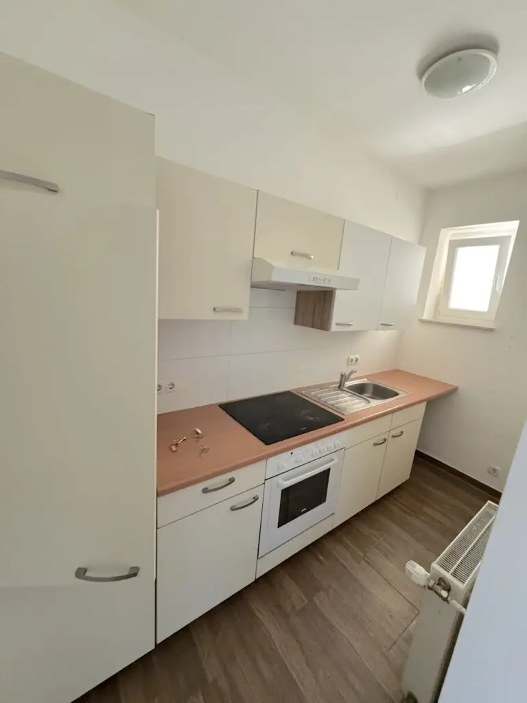 2-Zimmer Wohnung im Erdgeschoss direkt am Hauptplatz!