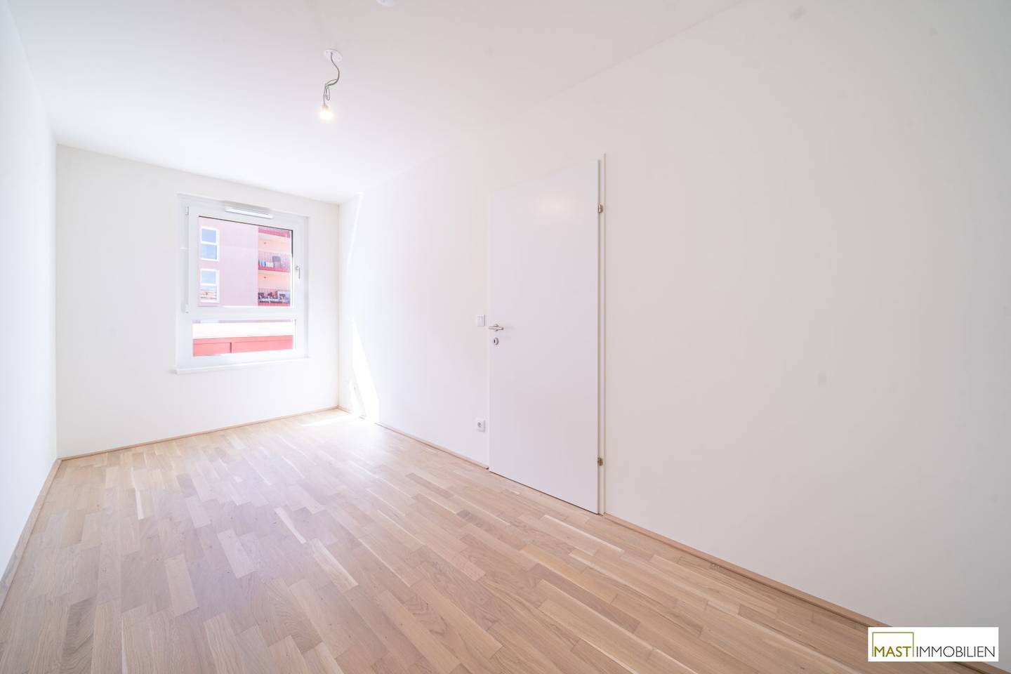 Wohnung near Badeteich Hirschstetten with balcony