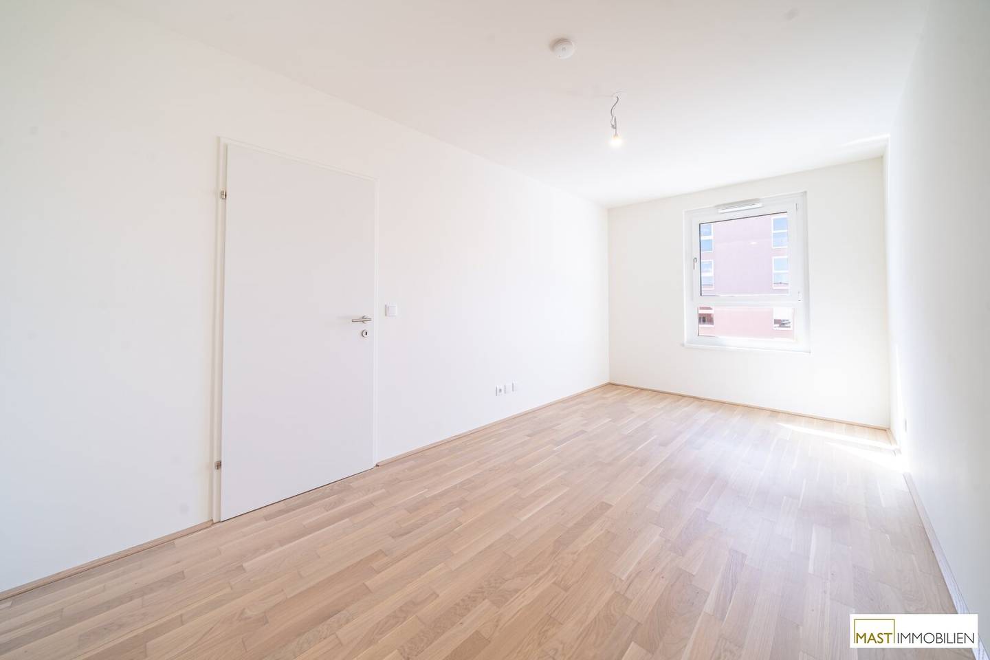 Wohnung near Badeteich Hirschstetten with balcony