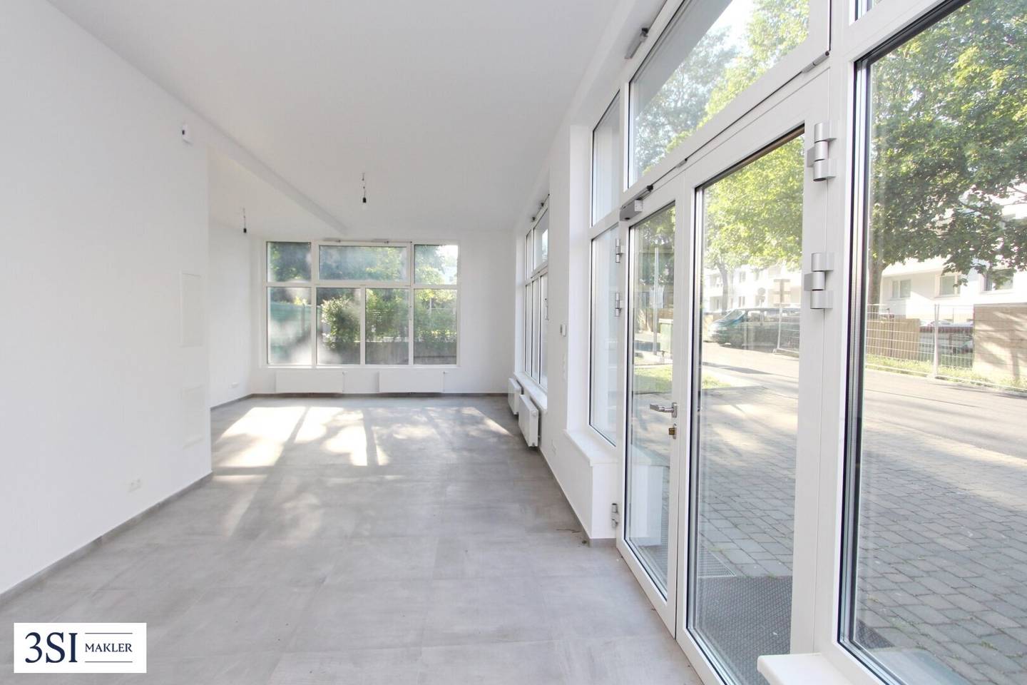 Indefinitely leased commercial premises with 4.5% yield in the 18th district with high quality of life in the heart of the district