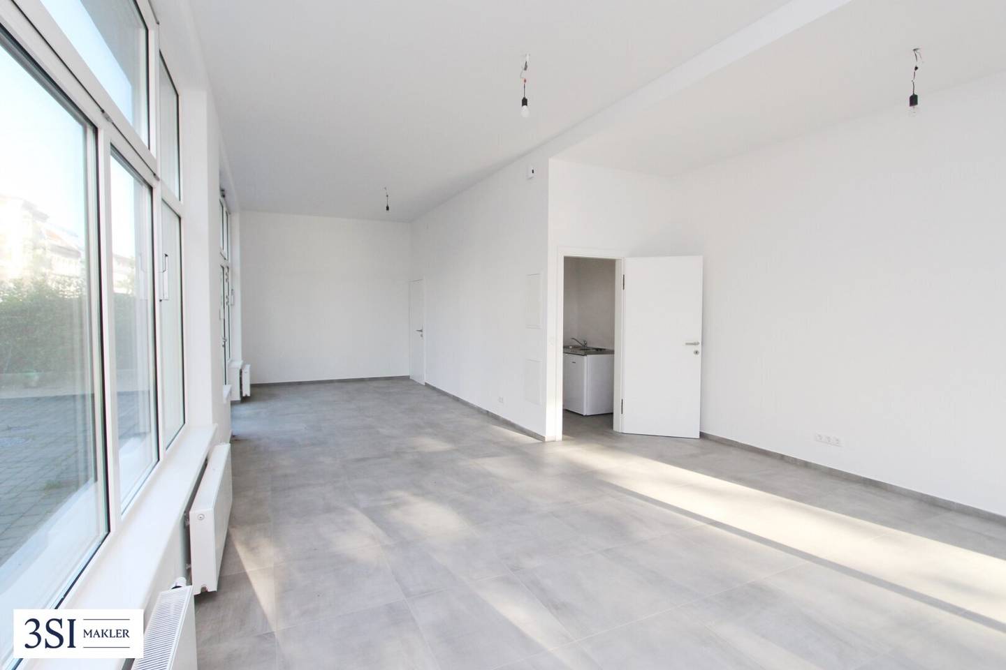 Indefinitely leased commercial premises with 4.5% yield in the 18th district with high quality of life in the heart of the district