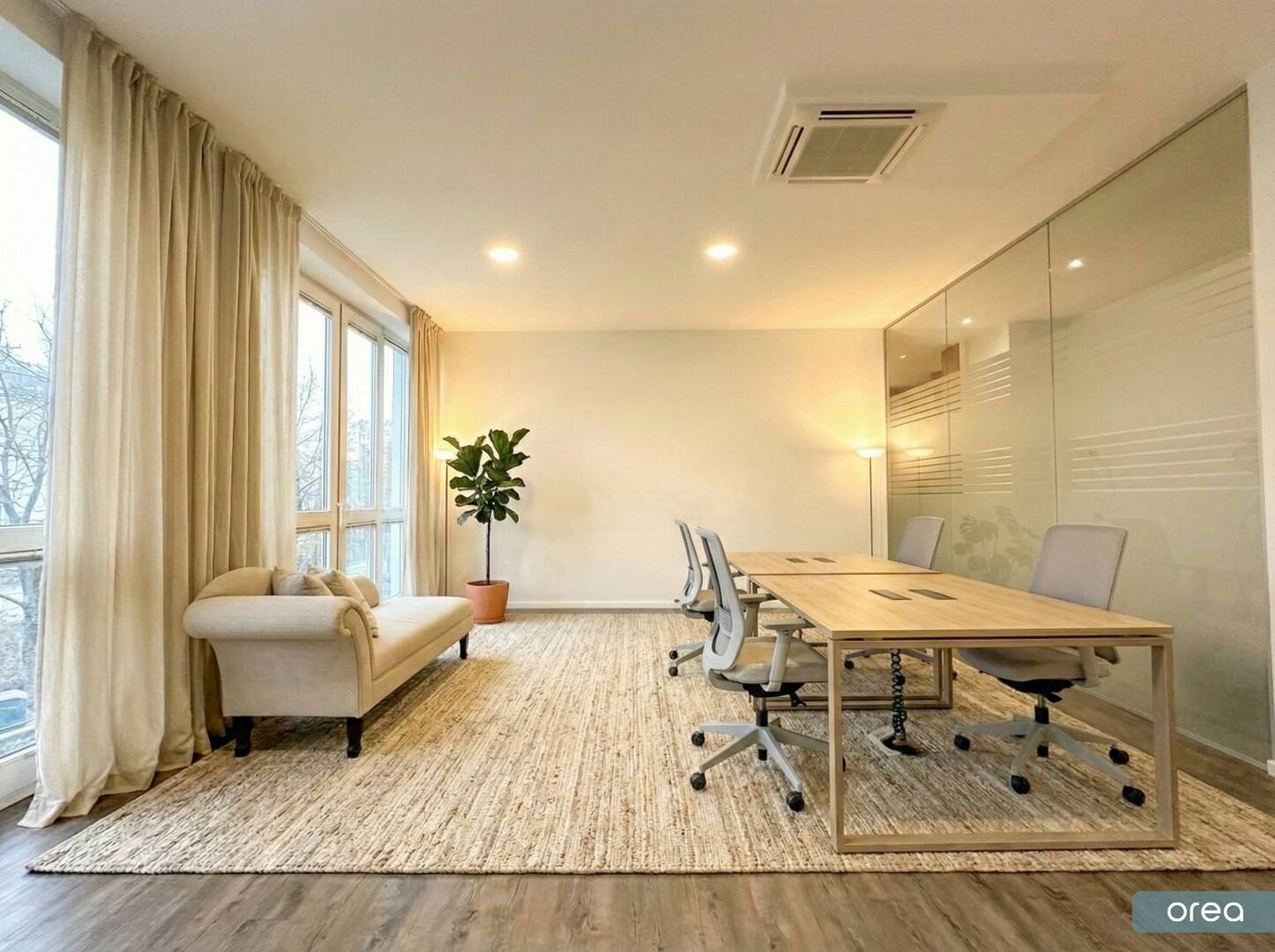 Bright offices in Linz | 12–80 m² | Fixed price from € 450 all-in