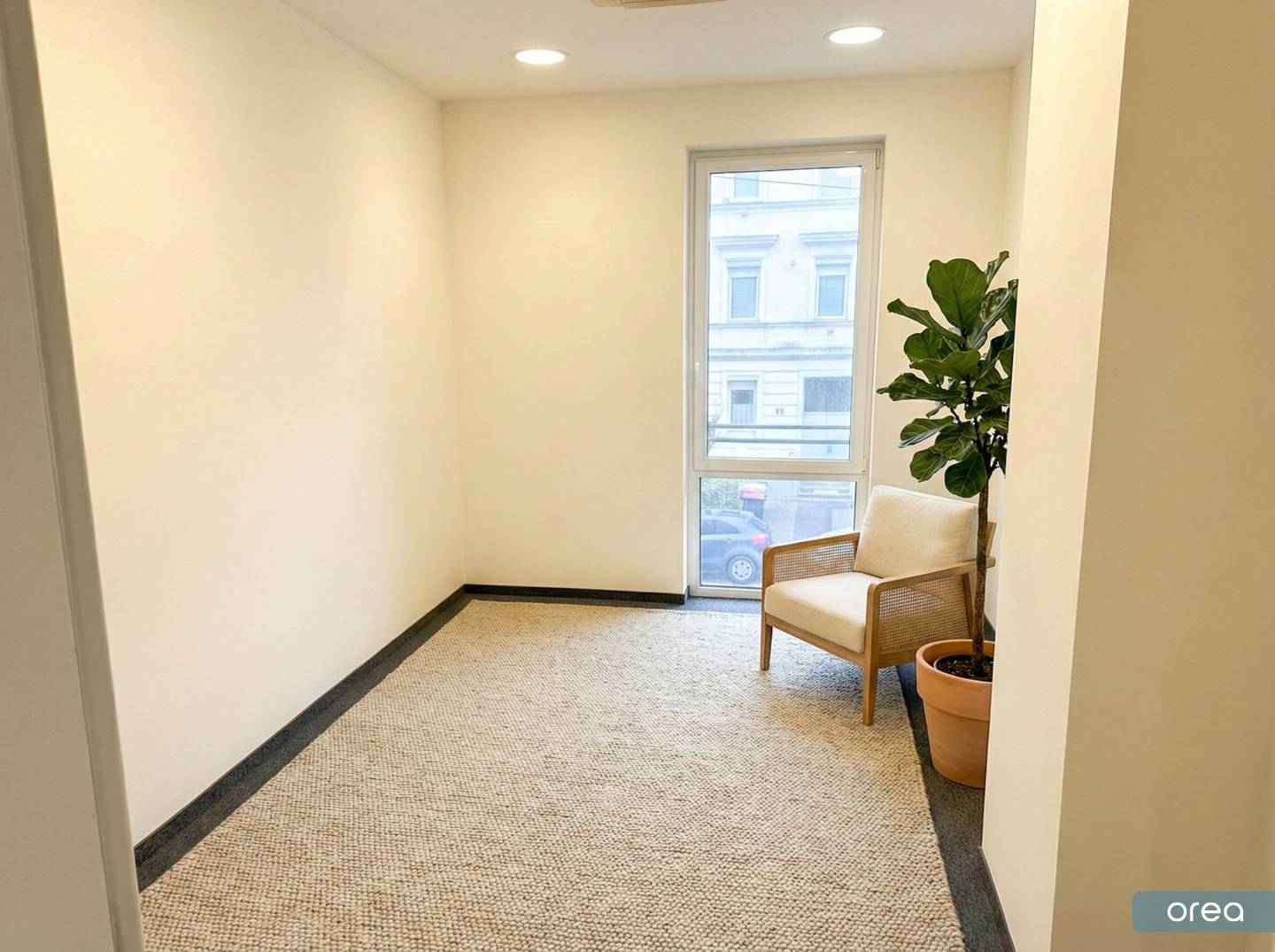 Bright offices in Linz | 12–80 m² | Fixed price from € 450 all-in