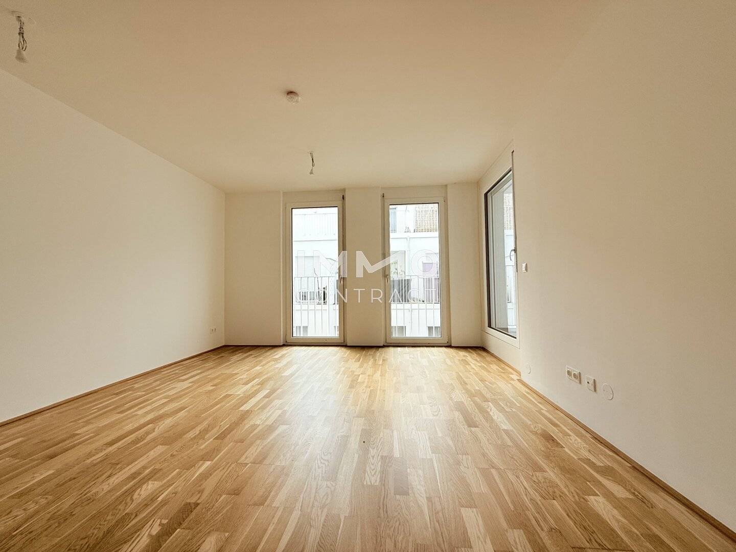 Erstbezug Wohnung mit Loggia nahe Donau