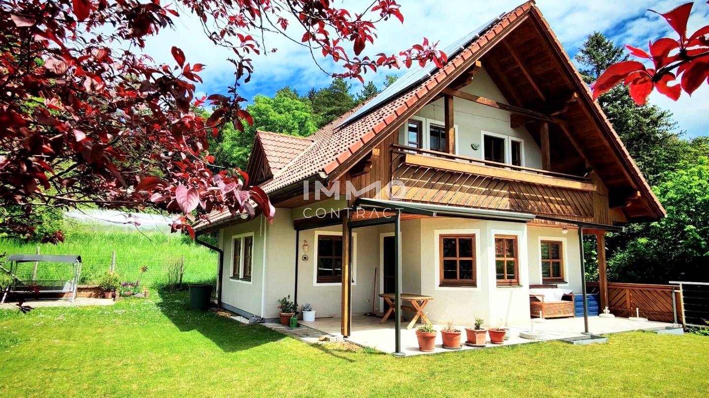 Weinliebhaber aufgepasst: Haus in Aussichtslage, unterkellert, Garage - mit Praxis/Einliegerwohnung/Büro