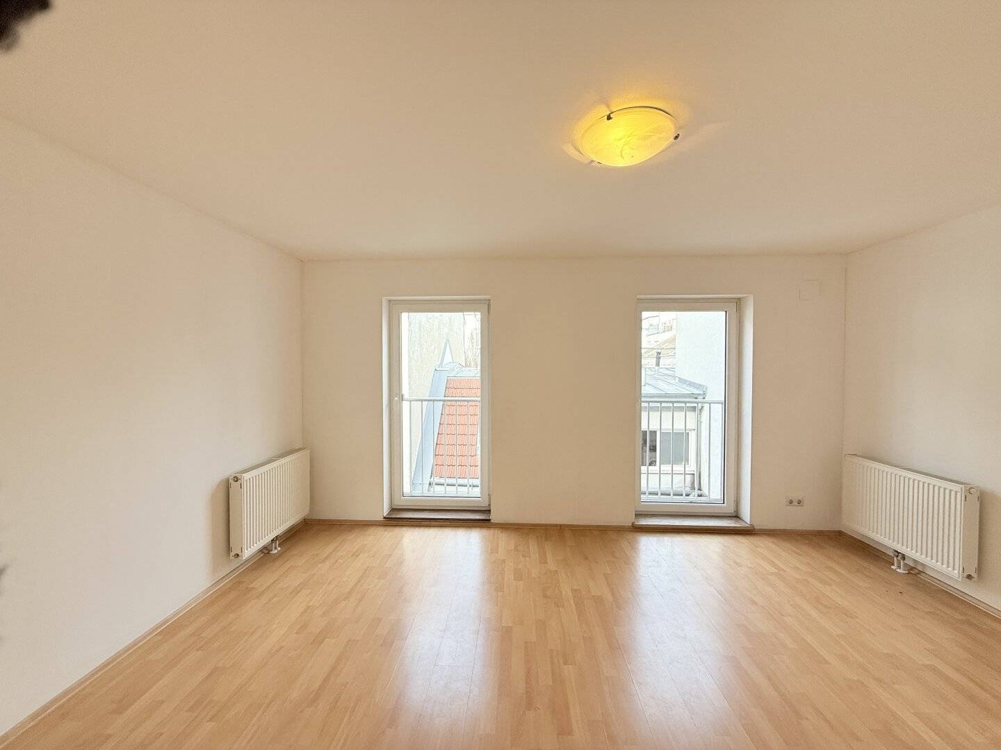 Dachgeschosswohnung Altbau Charme nahe U6