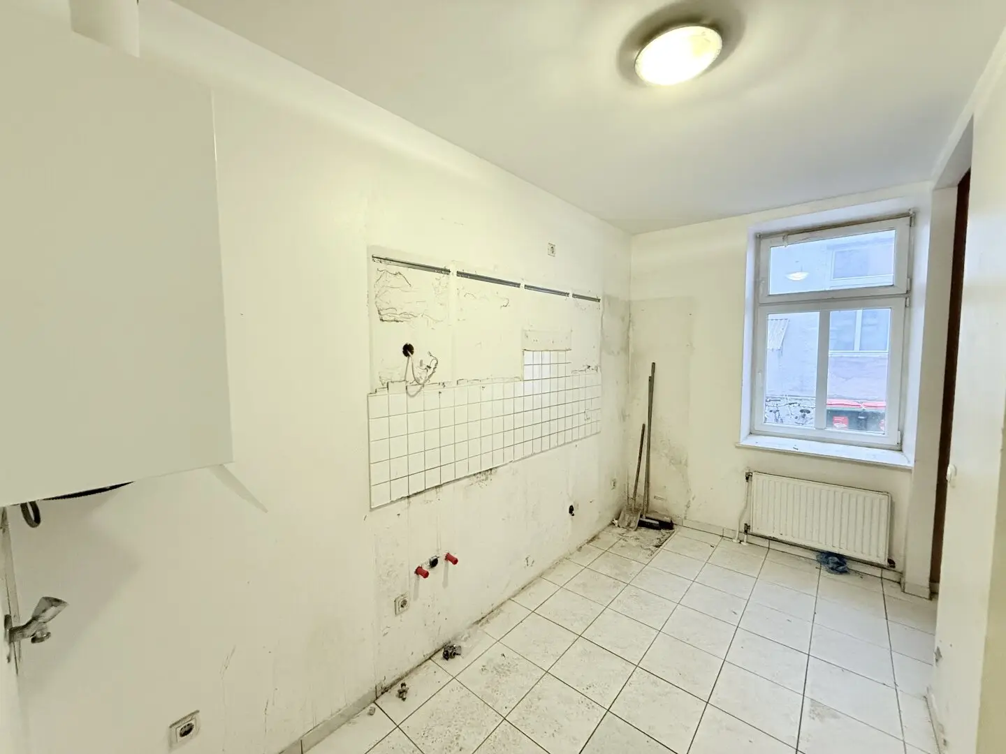 Erdgeschosswohnung im Altbau mit Lift nahe U6