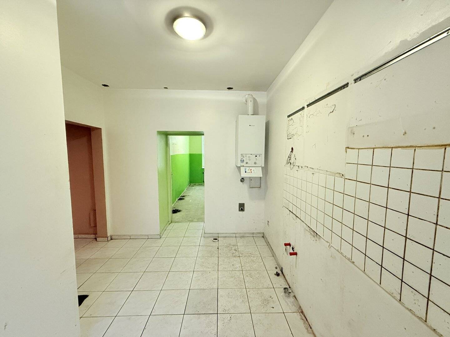Erdgeschosswohnung im Altbau mit Lift nahe U6