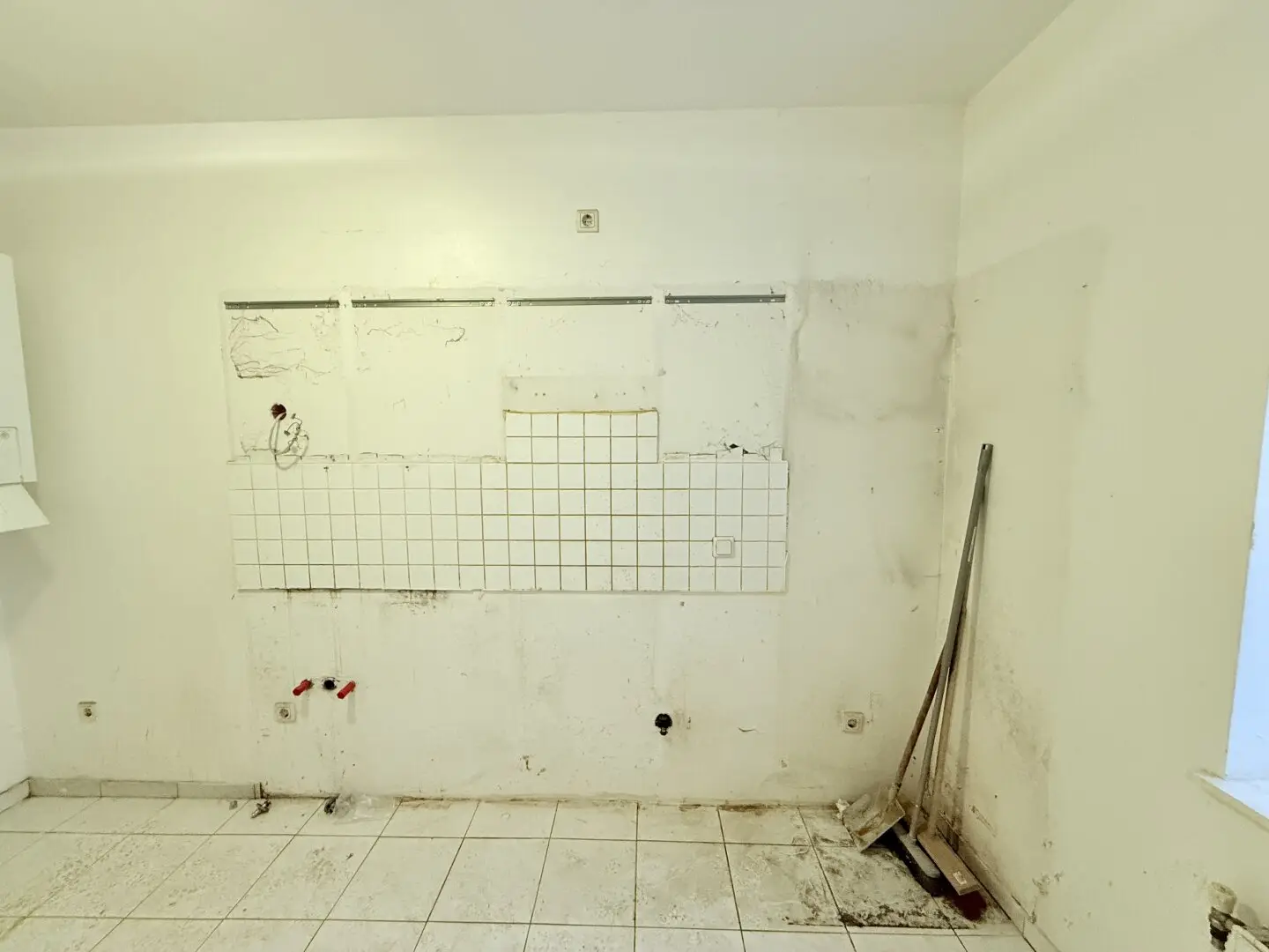 Erdgeschosswohnung im Altbau mit Lift nahe U6
