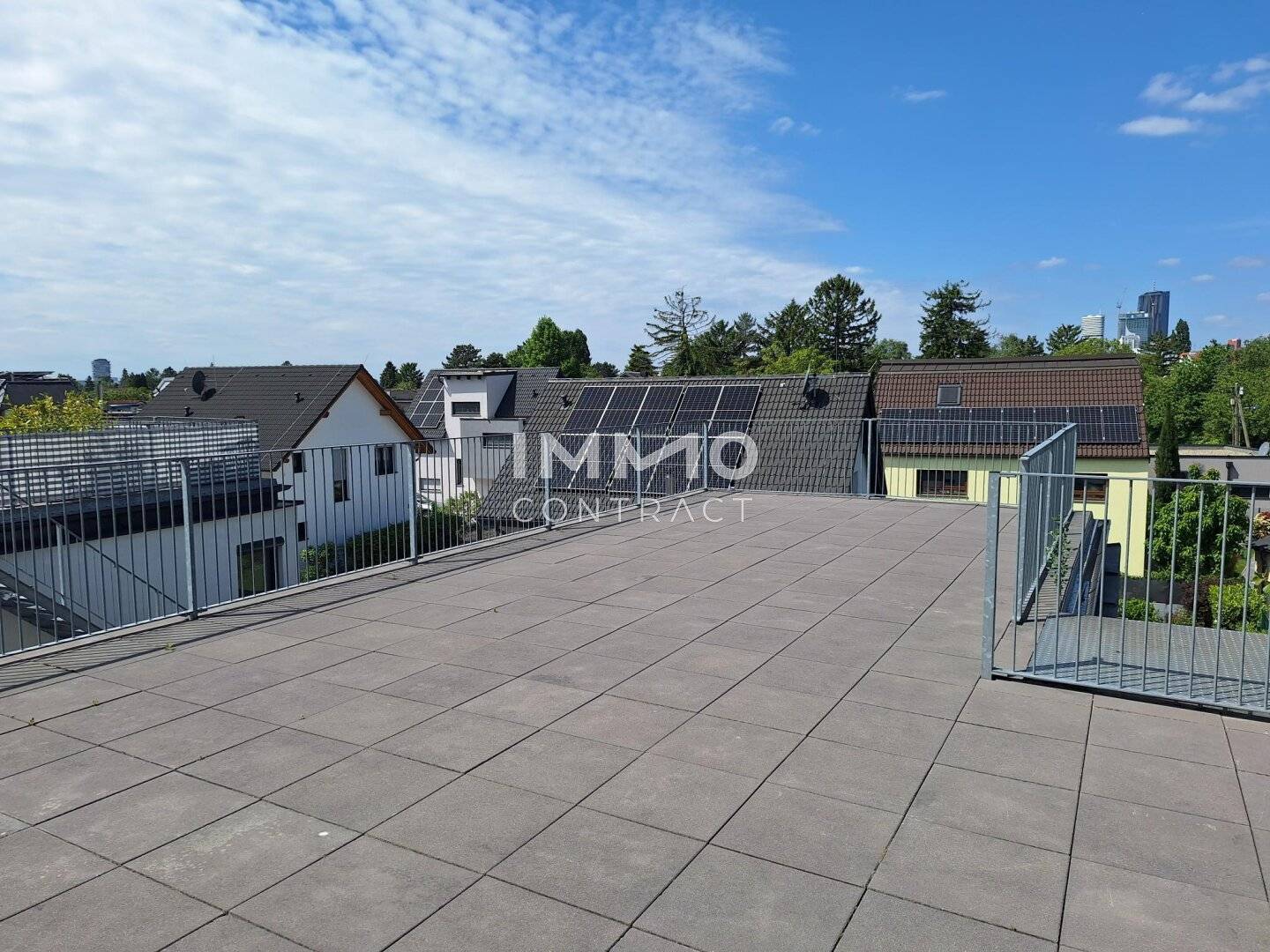 Dachgeschosswohnung nahe Alte Donau mit Terrasse