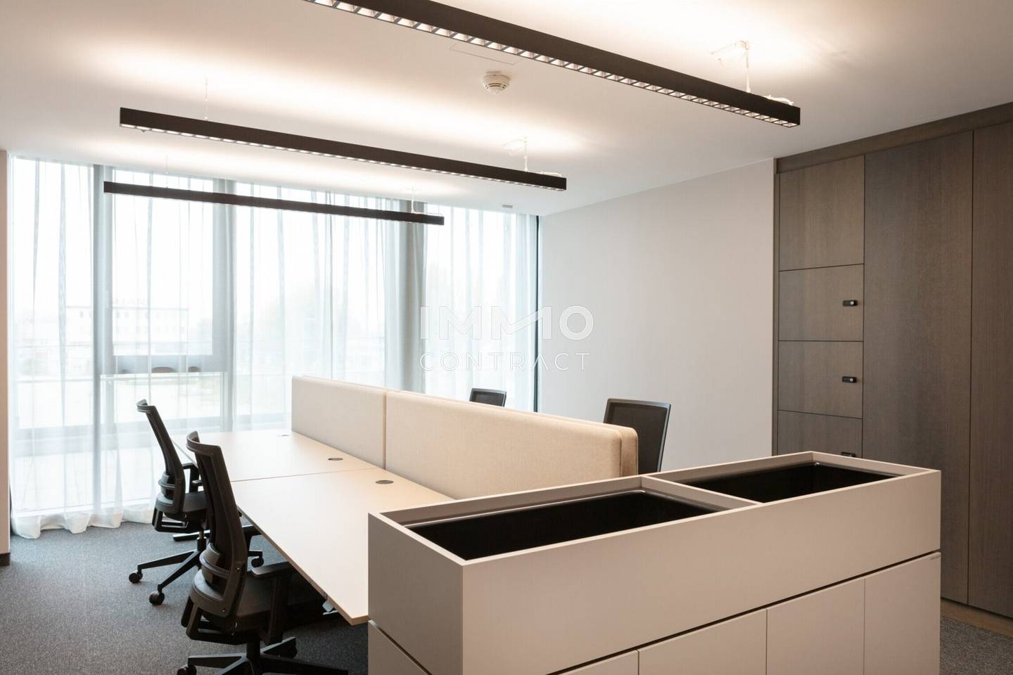NEW: Premium Office in Marina Tower, 110 m², furnished