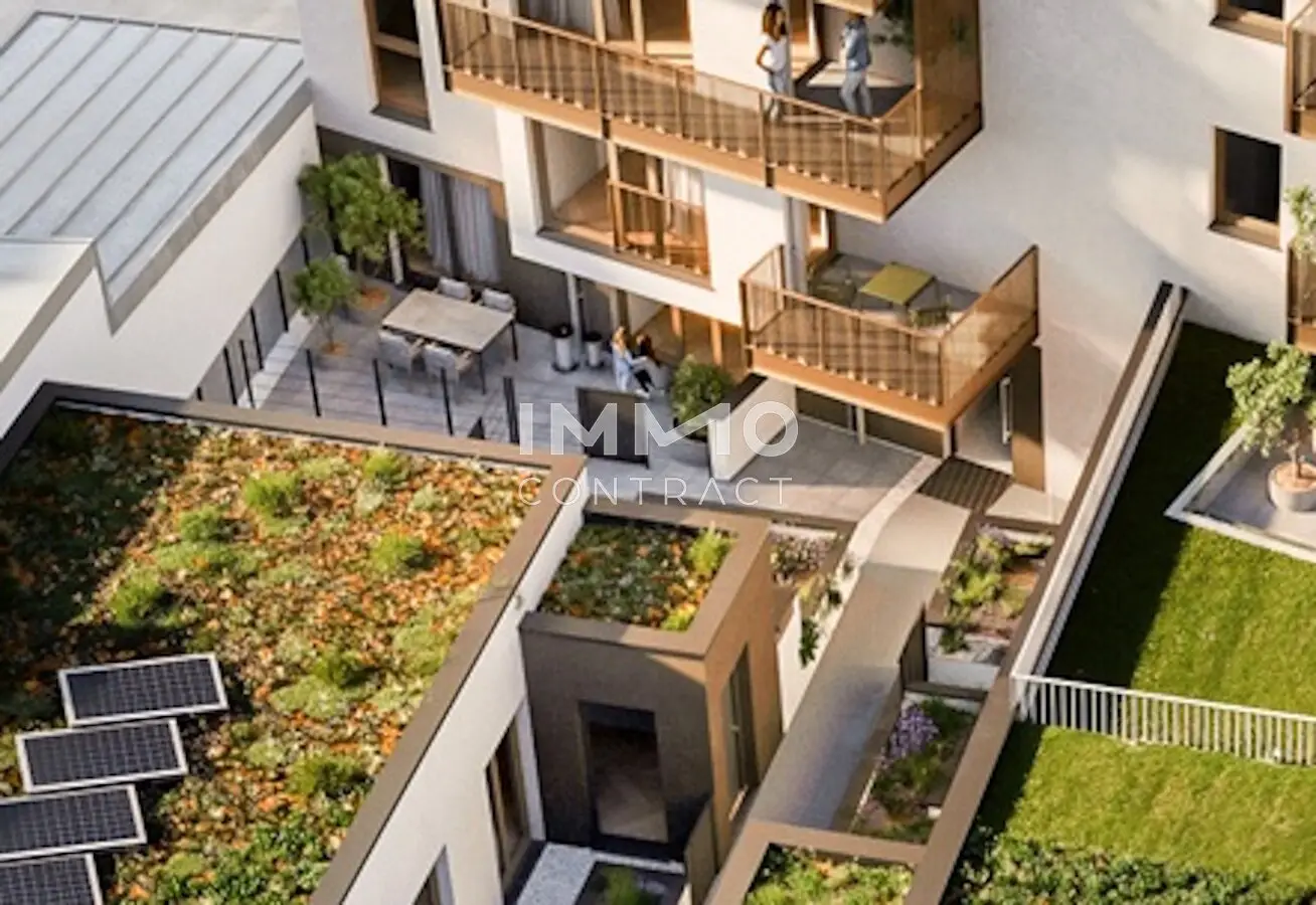 Newly built apartment with terrace in courtyard