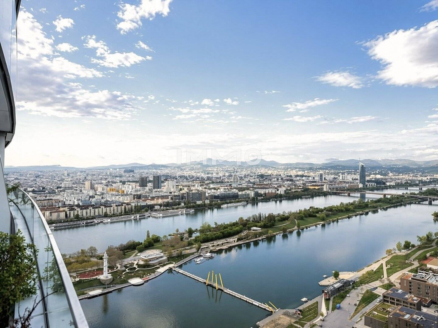 Wohnung im höchsten Wohnturm Österreichs mit Donaublick