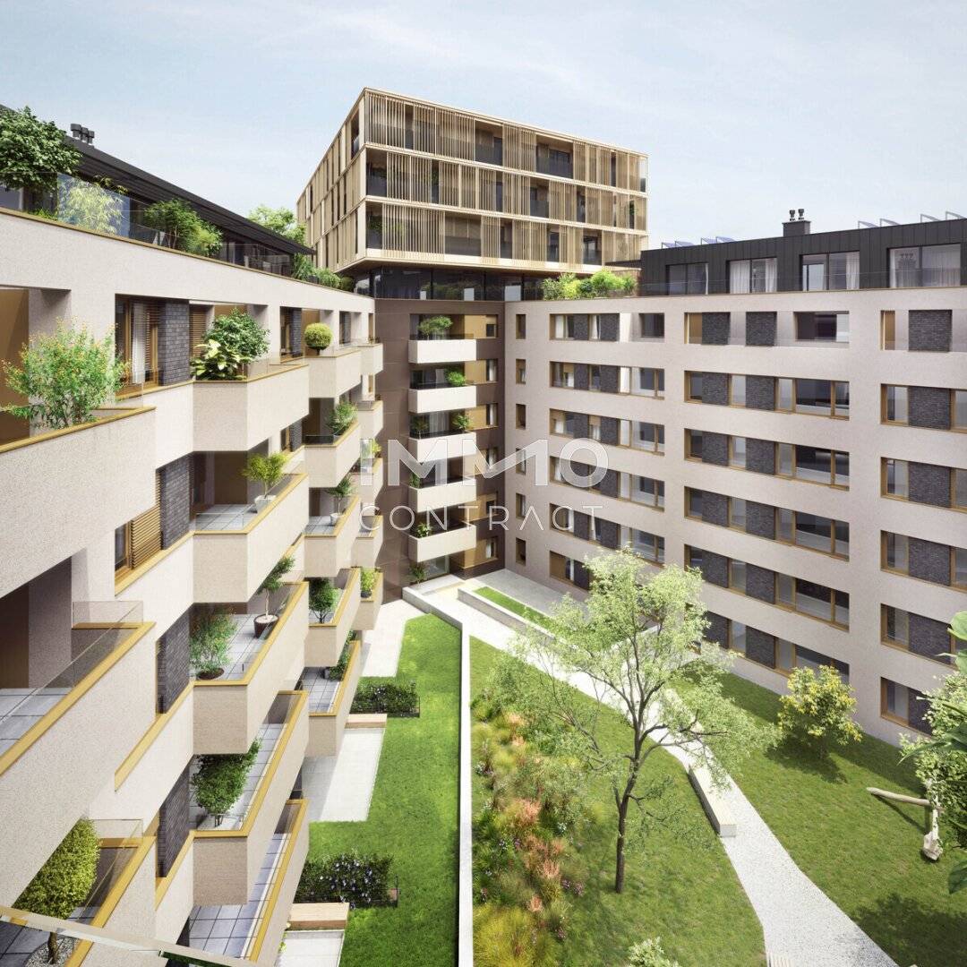 Directly at the main train station: Big 4-room apartment commission-free