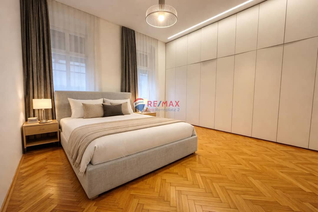 Altbauwohnung mit hohen Decken und zwei Terrassen