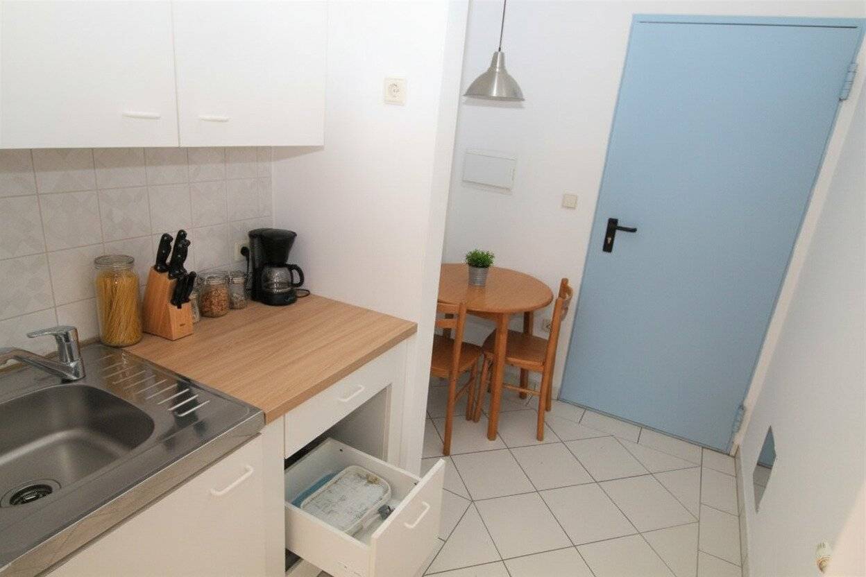 Kompakte Wohnung nahe der S Bahn mit Miniküche