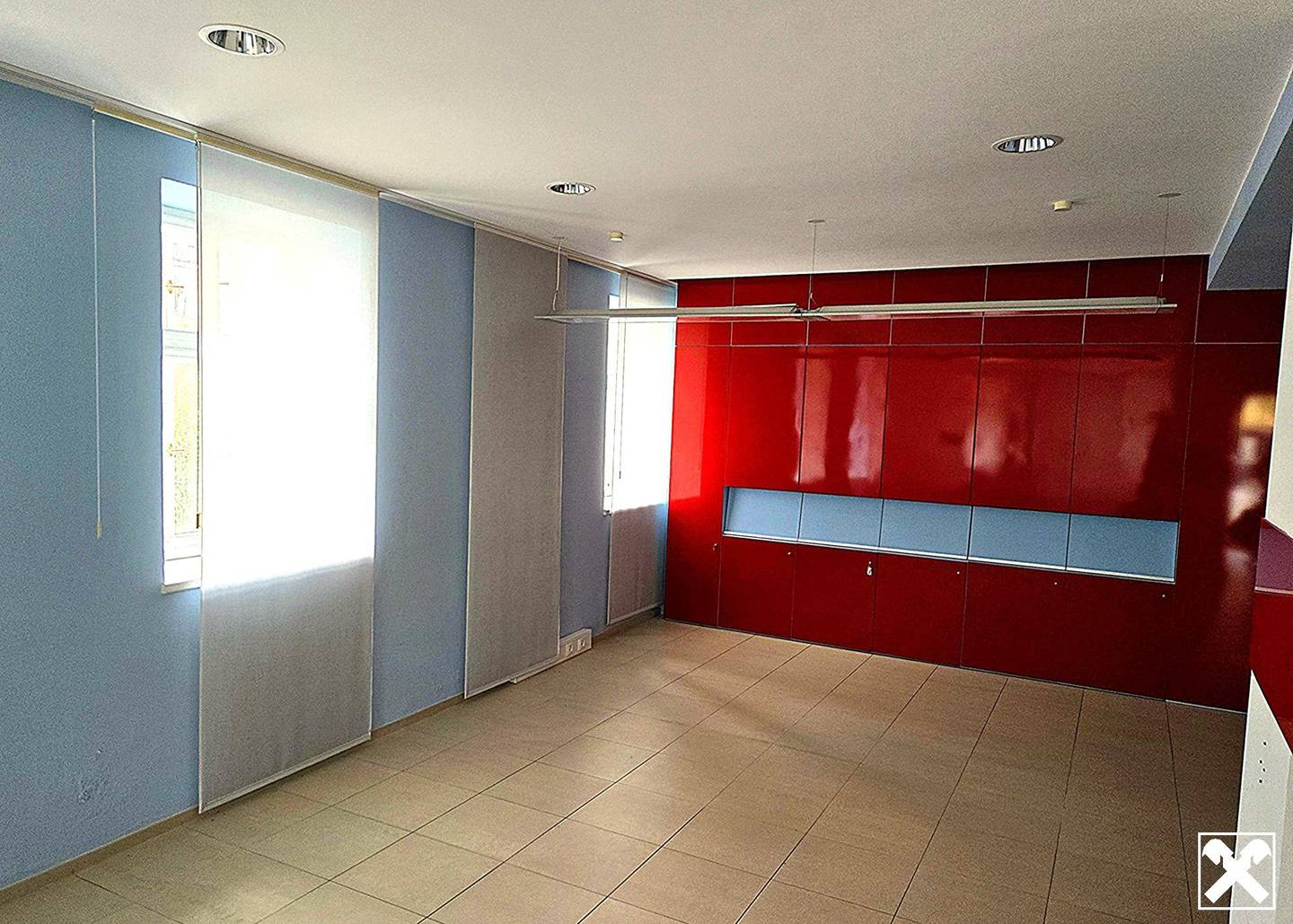 Freundliche Geschäftsräumlichkeit, Büro, Ordination oder Kanzlei im Erdgeschoss im Zentrum Haag zu mieten