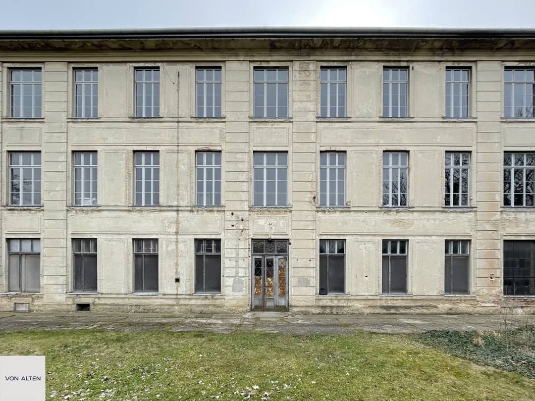 Zinshaus in Fischamend nahe Wien, Denkmalschutz, Bestandsfrei