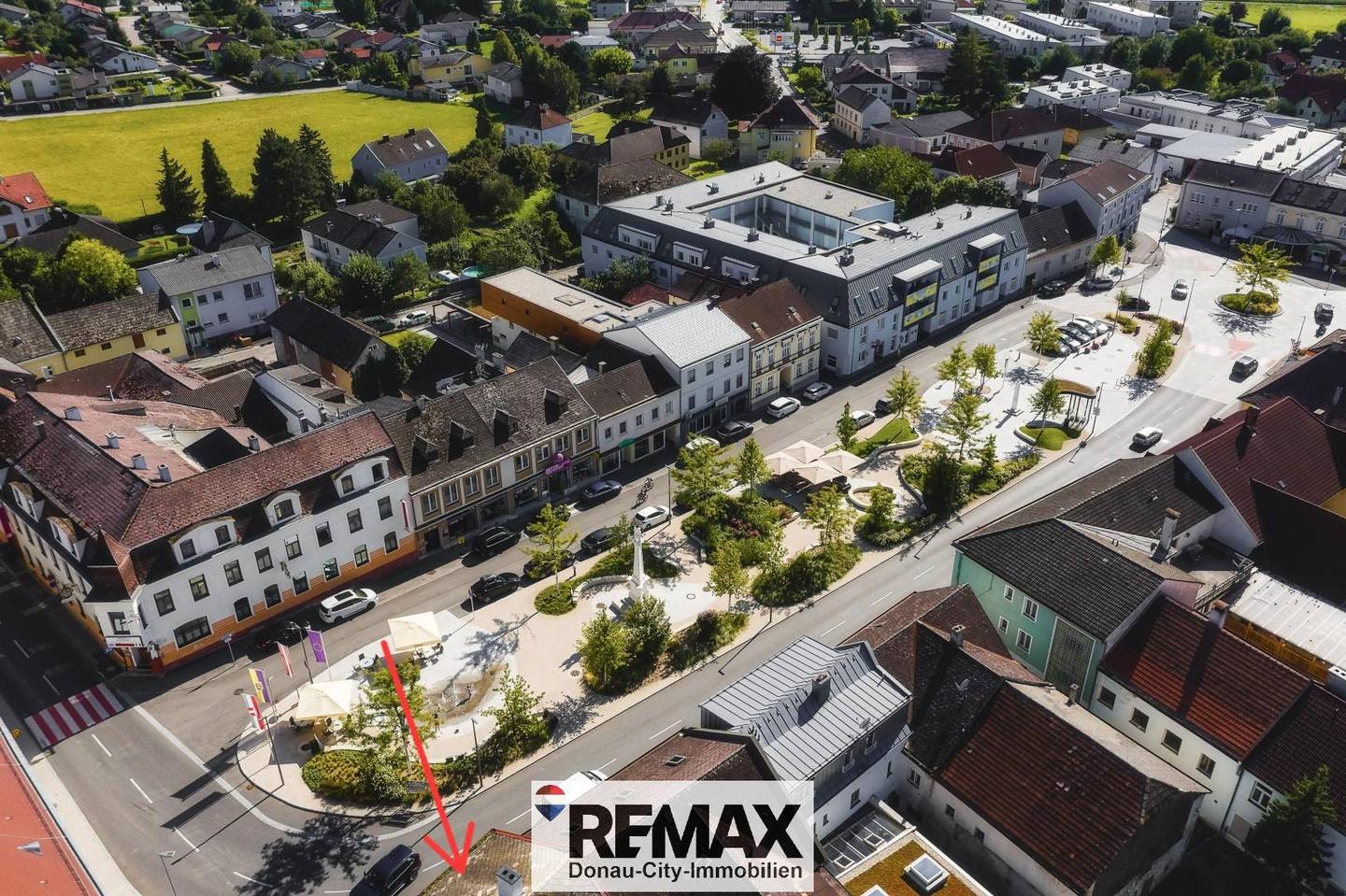 Mehrfamilienhaus mit 6 Wohnungen und Restaurant in St Leonhard