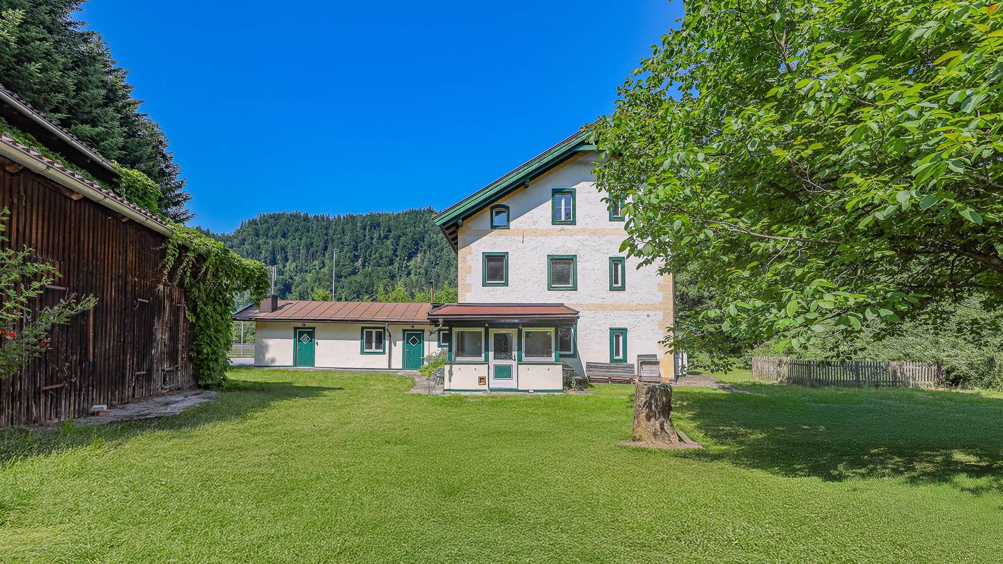 Altbestand in idyllischer Lage mit 1.500 m² Grund