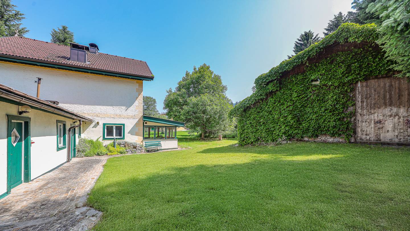 Altbestand in idyllischer Lage mit 1.500 m² Grund