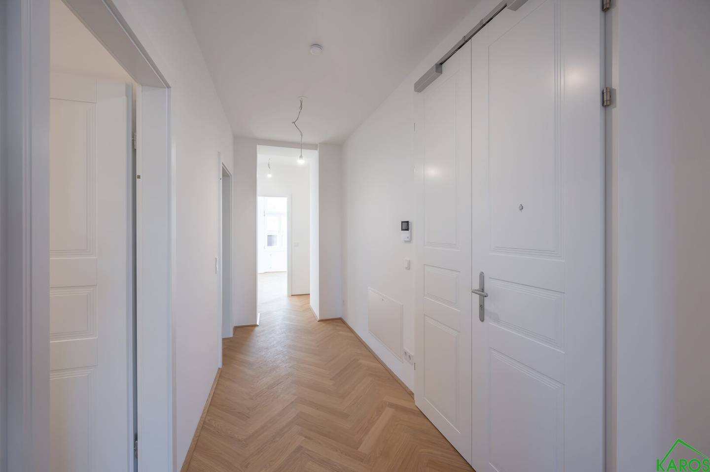 VILLA AUHOF - WOHNEN IM CHARMANTEN ALTBAU