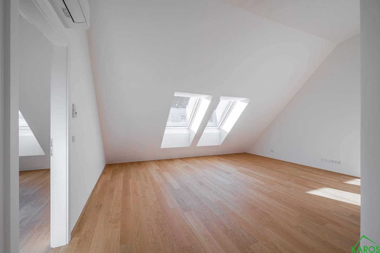 VILLA AUHOF - ELEGANTER NEUBAU IM DACHGESCHOSS