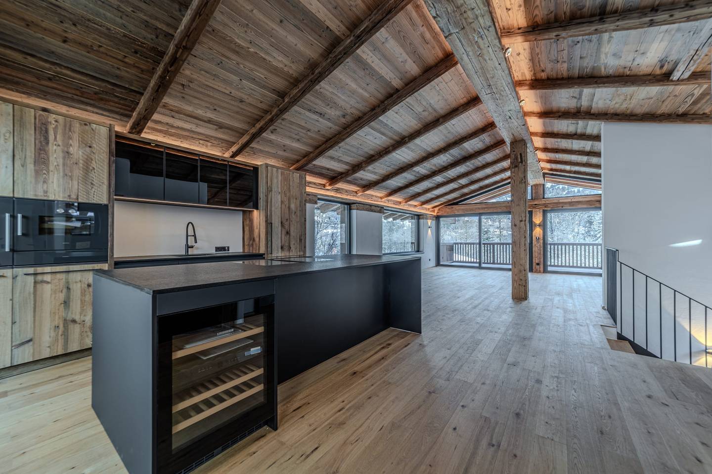 Luxuschalet in Kitzbühel – 249 m², 4 Schlafzimmer, 2 Tiefgaragen